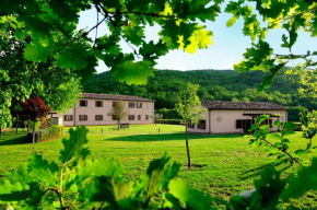 Отель Agriturismo il Corniolo  Ченеренте
